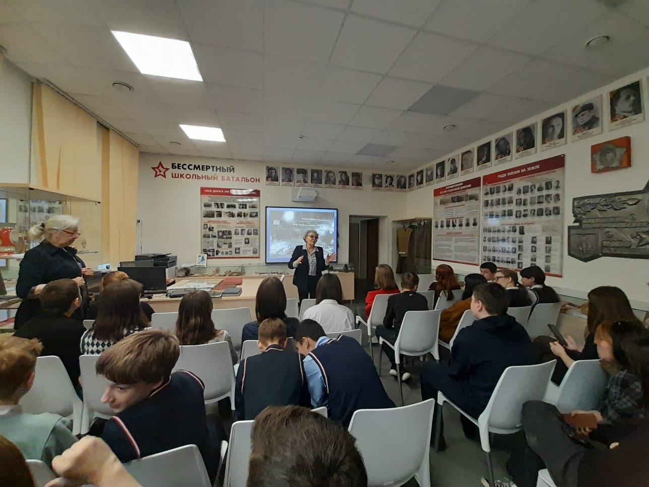 04.04.2022 в МБОУ СОШ №12 открытый урок 8 класс. Урок посвящен герою Советского Союза - М. М. Куюкову